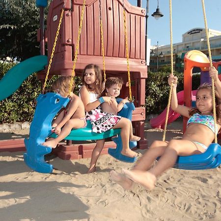 Gallia Club Hotel Cesenatico Kültér fotó