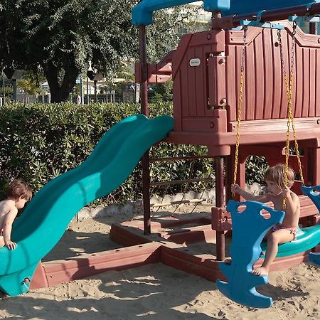 Gallia Club Hotel Cesenatico Kültér fotó