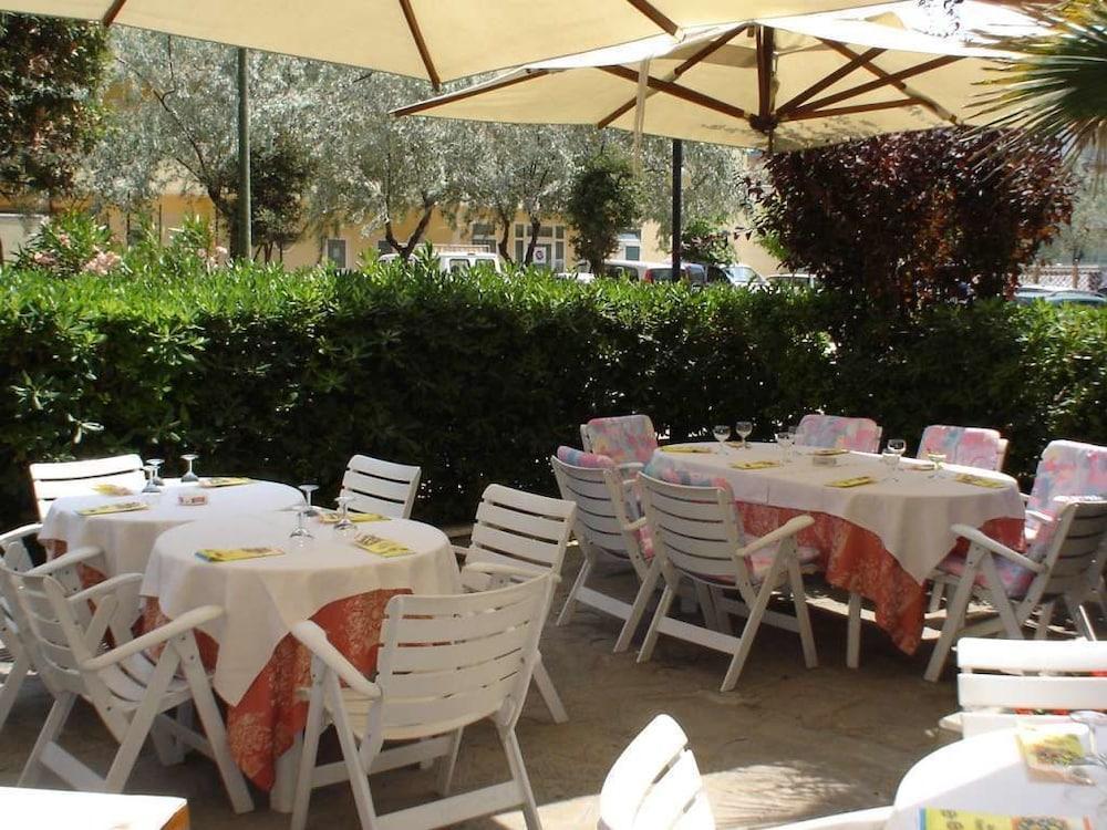 Gallia Club Hotel Cesenatico Kültér fotó
