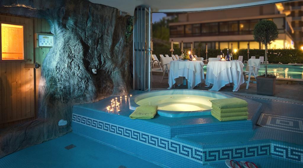 Gallia Club Hotel Cesenatico Kültér fotó
